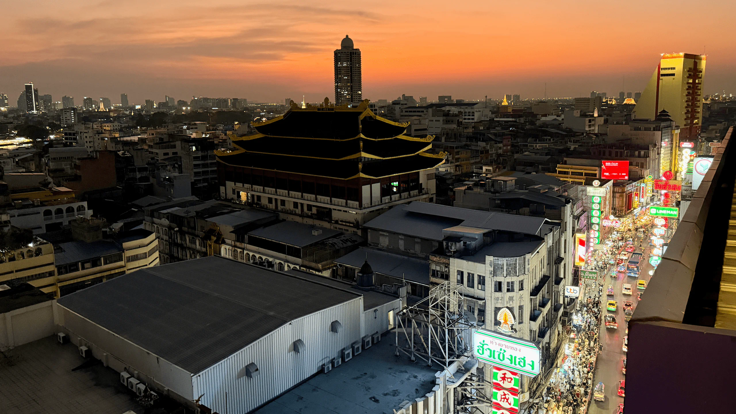 Widok z hotelu Royal Chinatown